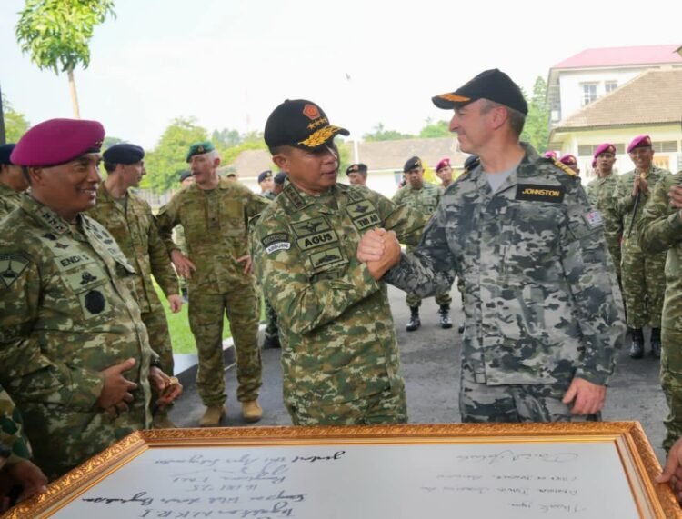 Aksi Prajurit Petarung Marinir Pukau Panglima Australia Saat Kunjungi Markas “Hantu Laut”