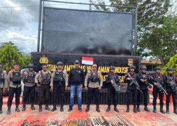 Polres Jayawijaya dan Brimob Yon D Wamena Gelar Patroli