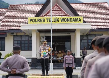 Apel Gelar Pasukan Operasi “Aitumieri Kuri 2025”, Polres Teluk Wondama Siap Amankan Perayaan Satu Abad Nubuatan Dominee I.S. Kijne