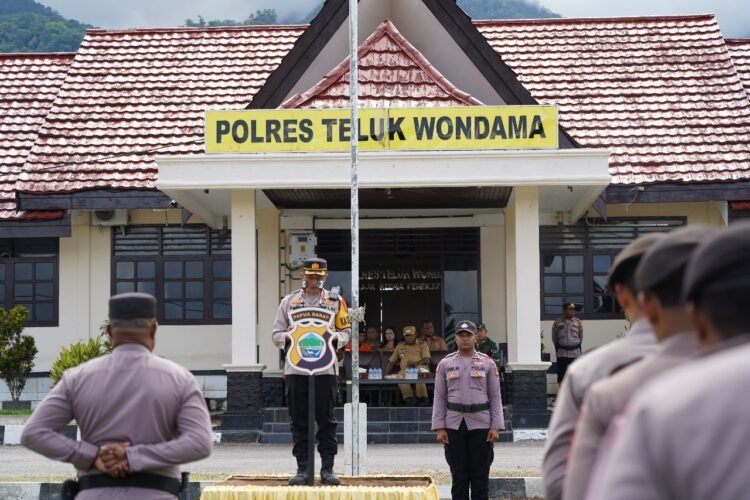 Apel Gelar Pasukan Operasi “Aitumieri Kuri 2025”, Polres Teluk Wondama Siap Amankan Perayaan Satu Abad Nubuatan Dominee I.S. Kijne