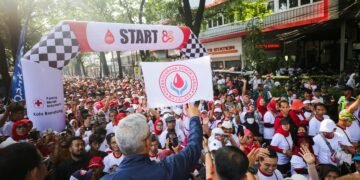 5.000 Relawan Kemanusiaan Semarakan Gerak Jalan Sehat PMI Kota Bandung