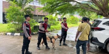Unit Satwa K-9 Ditsamapta Polda Papua Gelar Patroli Di Wilayah Perbatasan RI–PNG