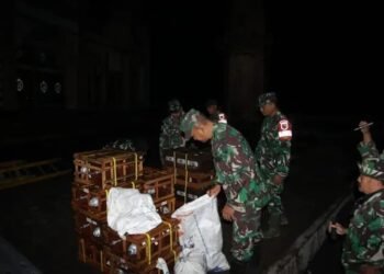 Koramil 0821-14/Pronojiwo Intensifkan Patroli Malam di Zona Merah Gunung Semeru untuk Lindungi Warga