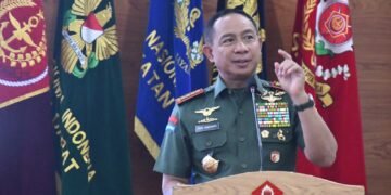 Panglima TNI Berikan Kuliah Umum kepada 111 Pasis Sesko TNI dan Resmikan Lapangan Olahraga Sesko TNI