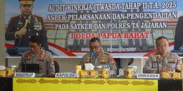 Kapolda Papua Barat Pimpin Taklimat Awal Tahap II Audit Kinerja di Mapolda Papua Barat