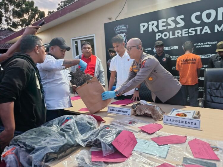 Kurang dari 24 jam Polresta Manokwari Berhasil Ungkap Kasus Pembunuhan di Reremi Puncak Manokwari