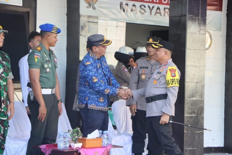 Polres Fakfak Gelar Apel Pasukan Operasi Zebra Mansinam 2025, Siap Wujudkan Kamseltibcarlantas Menjelang Ops Lilin
