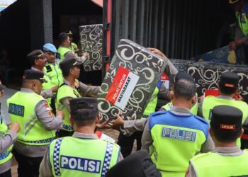 Bantuan Kapolri untuk Korban longsor Majenang jateng