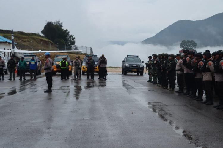 Apel Gelar Pasukan Dalam Rangka Harkamtibmas Menjelang 01 Desember 2025