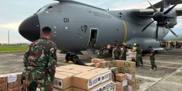 Mendarat di Lanud SIM, Pesawat Airbus A-400 TNI AU bawa 24 Ton Bantuan Korban Banjir Aceh