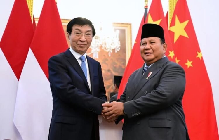 Presiden Prabowo Terima Kunjungan Kehormatan Ketua MPR RRT Wang Huning di Istana Merdeka