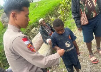 Subsatgas Keladi Sagu Terus Perkuat Layanan Kesehatan: Wujud Kehadiran Polri di Tengah Warga Lanny Jaya