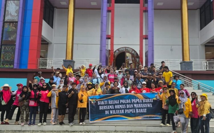 Sambut Natal dan Tahun Baru 2026, Polda Papua Barat Menggelar Bakti Religi bersama Ormas dan Mahasiswa di Wilayah Papua Barat