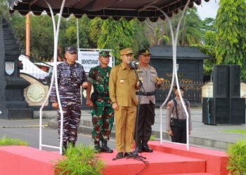 Apel Gelar Pasukan Operasi Lilin Candi 2025, Polresta Cilacap Pastikan Kesiapan Pengamanan Natal dan tahun Baru 2026