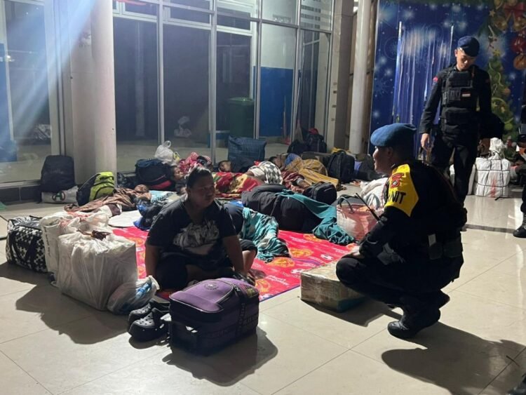 Polda Papua Barat Intensifkan Patroli Operasi Lilin Mansinam 2025, Kamtibmas Kota Manokwari Tetap Kondusif