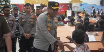 Kapolda Papua Barat Bersama Forkopimda dan Tim Asistensi Mabes Polri Tinjau Pengamanan Ibadah Natal