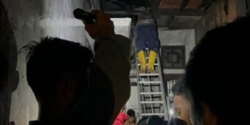 Operasi Lilin Mansinam 2025, Polisi Respon Cepat Laporan Kebakaran Warga di Perumahan Bumi Marina Asri