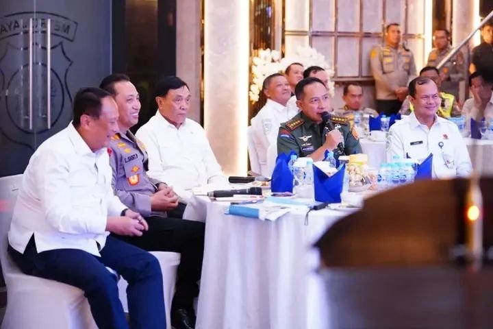 Panglima TNI Monitoring Pengamanan Malam Tahun Baru 2026, TNI Kerahkan Ribuan Personel dan Alutsista