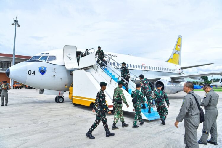 “Capai 900 Ton, TNI AU Terus Salurkan Bantuan dari Posko Lanud Halim Perdanakusuma”