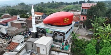 Panglima TNI Resmikan Masjid Kubah Baret Merah di Bandung Barat
