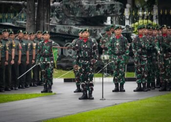 Kaskostrad Pimpin Upacara 17-an Bulan Januari di Makostrad