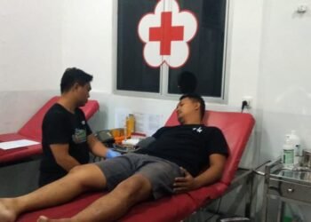 Wujud Kepedulian dan Rasa Kemanusiaan, Anggota Kodim 1310/Bitung Bantu Donorkan Darah Untuk Ibu Yang Akan Melahirkan