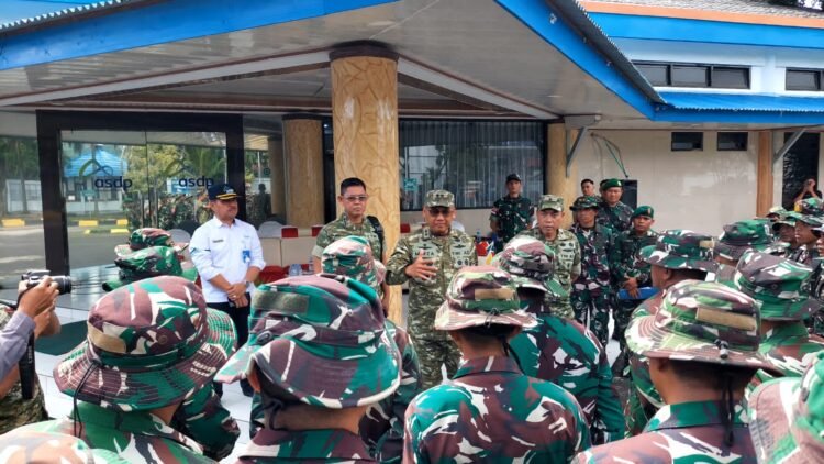 Cepat Tanggap. Pangdam XIII Merdeka Mayjen TNI Mirsa Agus, S.I.P, Berangkatkan Personel ke Sitaro