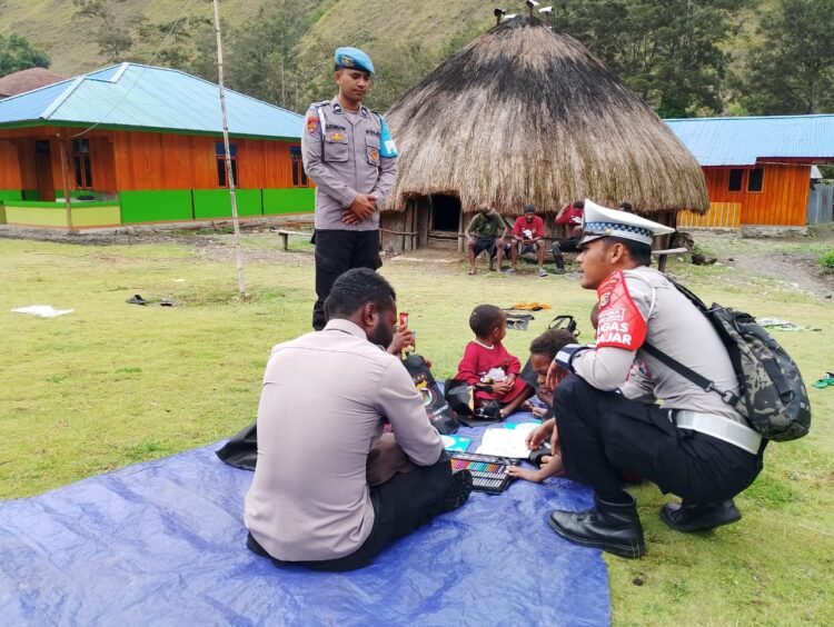 Sentuh Hati Anak Papua, Subsatgas Si-ipar Rasaka Cartenz 2025 Hadirkan Pendidikan Penuh Cinta di Kampung Yokobak