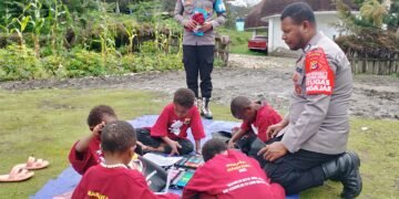 Menyalakan Asa Generasi Papua: Subsatgas SI-IPAR Operasi Rasaka Cartenz 2025 Hadirkan Pembelajaran Gratis bagi Anak-Anak Yokobak, Lanny Jaya