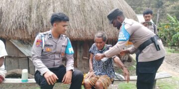 Polri Menyentuh Negeri di Pegunungan: Subsatgas Keladi Sagu Operasi Rasaka Cartenz 2025 Layani Kesehatan Warga Nogi, Lanny Jaya