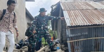 Rumah Warga Ambruk Diterjang Angin Kencang, Dandim 1310/Bitung Turun Langsung Tinjau Lokasi dan Berikan Bantuan
