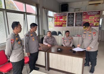 Hari Pertama Menjabat, Karo Ops Polda Papua Barat Cek SPKT