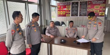 Hari Pertama Menjabat, Karo Ops Polda Papua Barat Cek SPKT