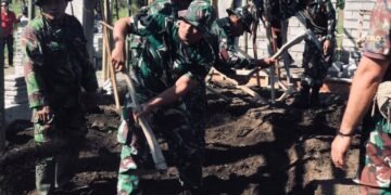 Danramil 1310-01/Bitung Turun Tangan Lakukan Perataan Tanah Pembangunan Gerai KDMP Manembo Nembo Atas