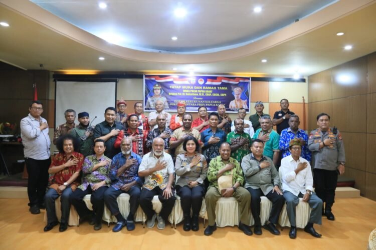 Perkuat Sinergi Kamtibmas, Wakapolda Papua Barat Gelar Tatap Muka Bersama Forum Komunikasi Suku Nusantara