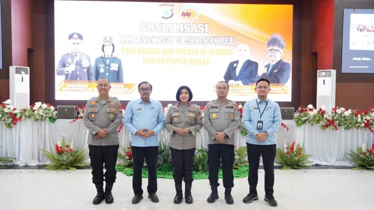 Wakapolda Papua Barat Pimpin Sosialisasi Penyusunan Manajemen Risiko di Lingkungan Polri