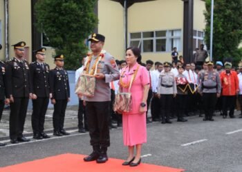 Polda Papua Barat Gelar Penyambutan Kapolda Baru, Penyerahan Pataka, dan Pelepasan Kapolda Lama
