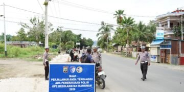 Polda Papua Barat Tekankan Keselamatan Berlalu Lintas dan Kamtibmas melalui Operasi Keselamatan