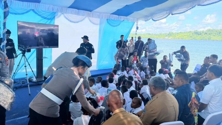 Wakapolda Papua Barat Resmikan SPPG Terpencil di Kampung Wamesa, Dukung Program Makan Bergizi Gratis