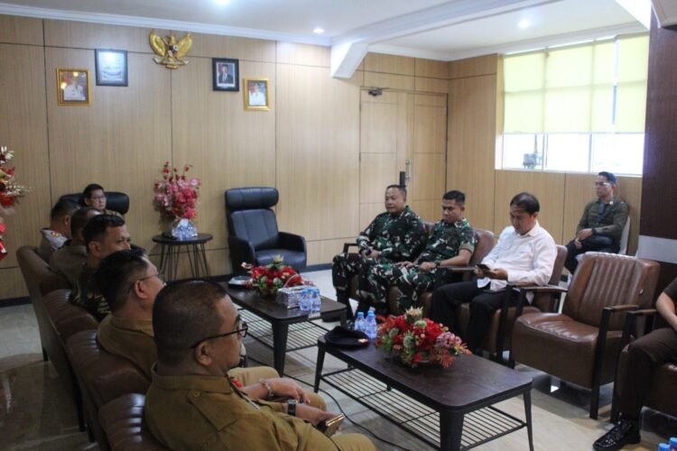 Bahas Konflik Antar Kelompok Pemuda, Dandim 1310/Bitung Letkol Inf Dewa Made DJ Hadiri Rapat Koordinasi Lintas Sektoral bersama Forkopimda Bitung