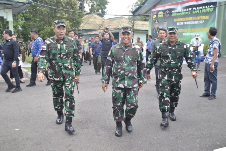 Dandim 1310/Bitung bersama Forkopimda Kota Bitung Sambut Kunjungan Kerja dan Safari Ramadhan Pangdam XIII/Merdeka di Kodim 1310/Bitung
