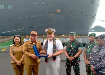 Dorong Sektor Pariwisata ke Kancah Dunia, Dandim 1310/Bitung Bersama Forkopimda Sambut Kedatangan Kapal Pesiar Queen Mary 2