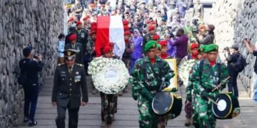 Bentuk Penghormatan Negara, Panglima TNI Pimpin Upacara Pemakaman Militer