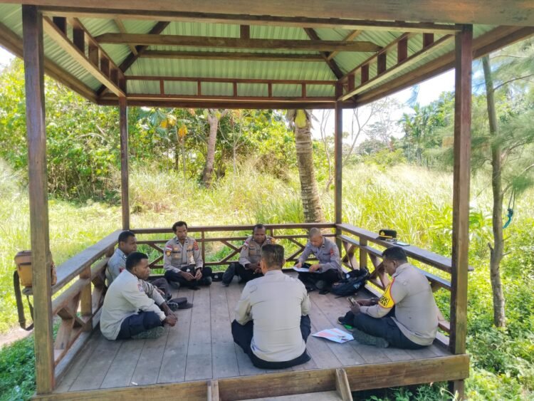 Sat Binmas Laksanakan Anev Bhabin Untuk Tingkatkan Kinerja Bhabinkamtinmas Polsek Tor Atas