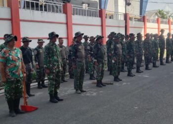 Wujud Nyata Gerakan Indonesia Asri, Personel Kodim 1310/Bitung dan Yonif TP 916/BS Kerja Bakti Bersih Lingkungan dan Fasilitas Umum