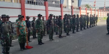 Wujud Nyata Gerakan Indonesia Asri, Personel Kodim 1310/Bitung dan Yonif TP 916/BS Kerja Bakti Bersih Lingkungan dan Fasilitas Umum