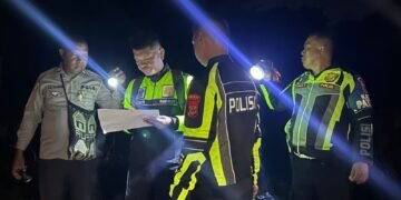 Laka Maut Libatkan Bus DAMRI di Sarmi, Polisi Sigap Tangani TKP dan Redam Aksi Pemalangan