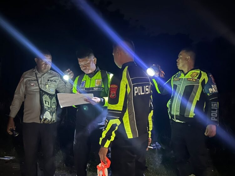 Laka Maut Libatkan Bus DAMRI di Sarmi, Polisi Sigap Tangani TKP dan Redam Aksi Pemalangan