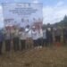 Kapolsek Bonggo Hadiri Kegiatan Percepatan Tanam Padi Gogo di Kampung Tetom Jaya