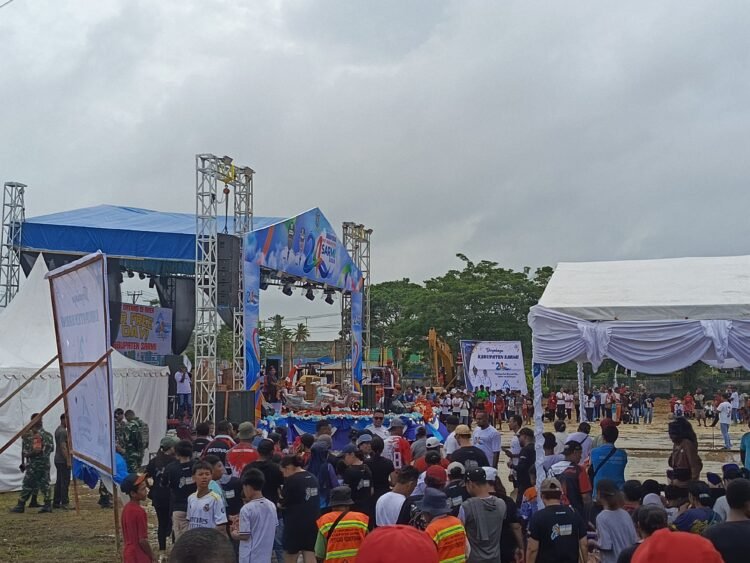 Meriahkan HUT ke-24, Sat Lantas Polres Sarmi Kawal Jalan Santai dan Launching Car Free Day Berlangsung Aman dan Lancar